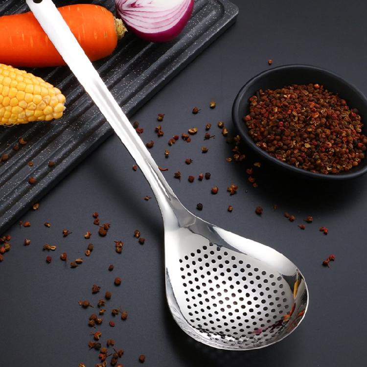 Household Dumplings Ladle Long Handle Pepper Colander Heavy Duty Food Strainer Spoon for Frying & Cooking