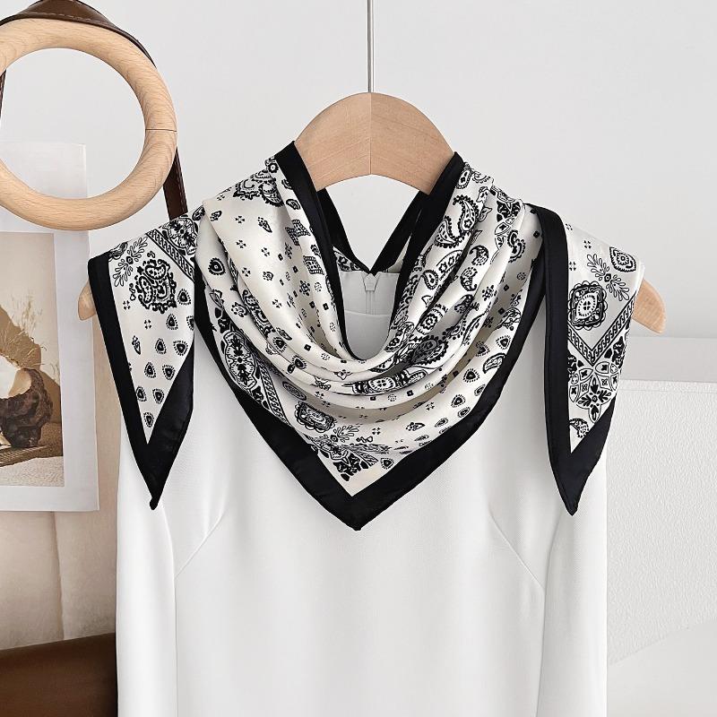 Fashion Versatile Paisley Triangle Scarf Thin Breathable Summer Sun Protection