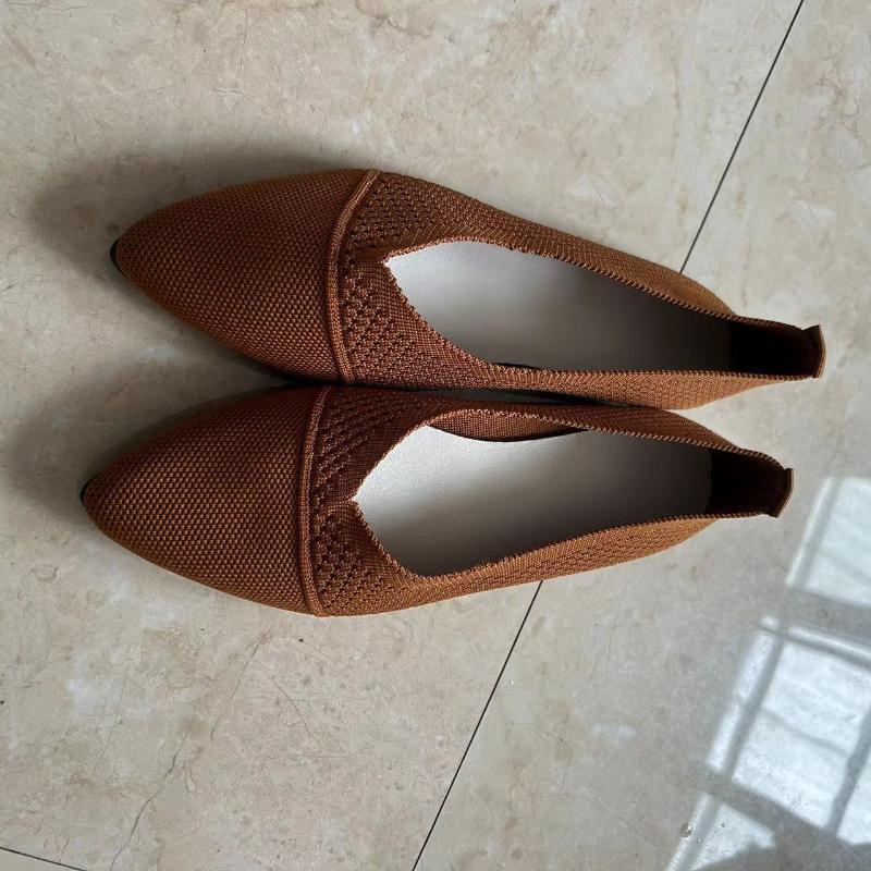 2025 New Large Size Solid Color Pointed Flat-heeled Soft-soled Single Shoes