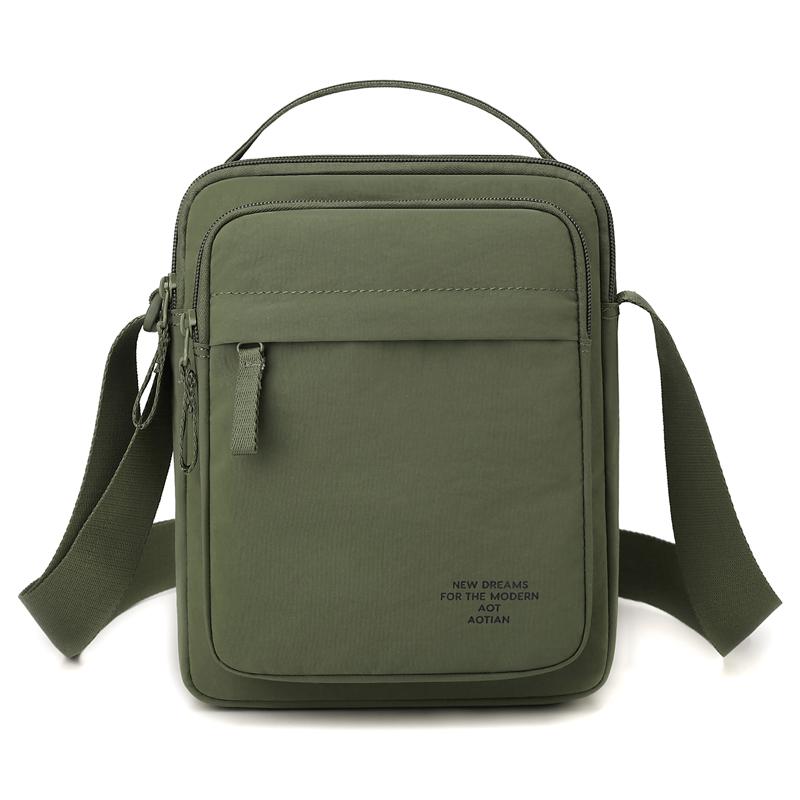 Men's Casual Lightweight Multi-layer Color Simple Outder Bag Women's Versatile Commuting Crossbody Bag