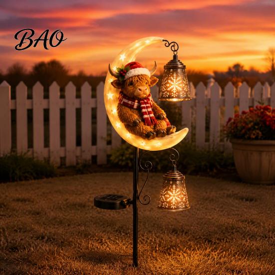 Christmas Seasonal Landscaping Decor Highland Cow Moon Solar Garden Light, Metal Powered Porch Lighting Stake Outdoor Yard Lawn Path Decoration