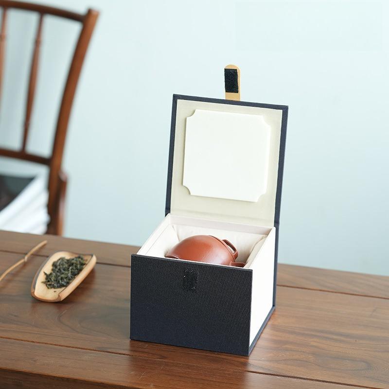 

1 шт. Застежка-липучка Парчовая коробка Ретро Культурная подарочная коробка Мастерская чашка Хранение Упаковочная коробка Black; extra large 15.5 * 15.5 * 11.5cm