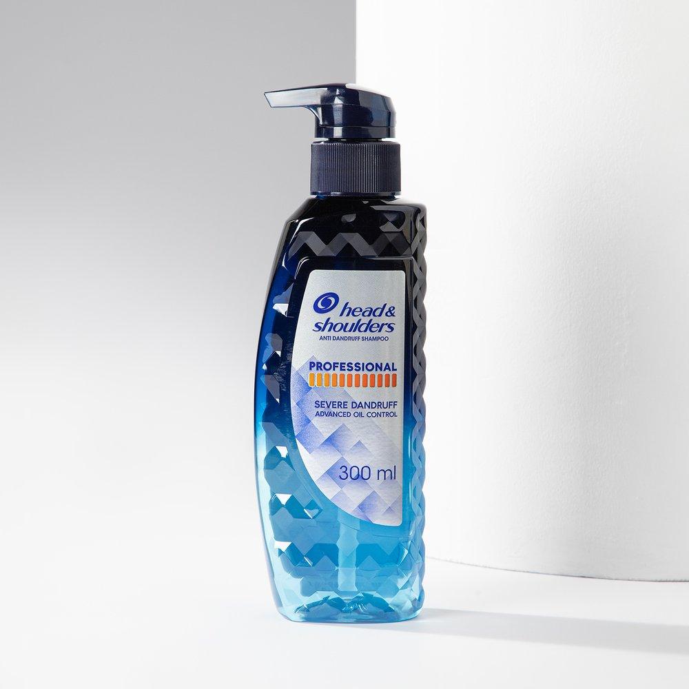 HEAD&SHOULDERS Professional Anti-Dandruff Advanced Oil Control Shampoo 300ml