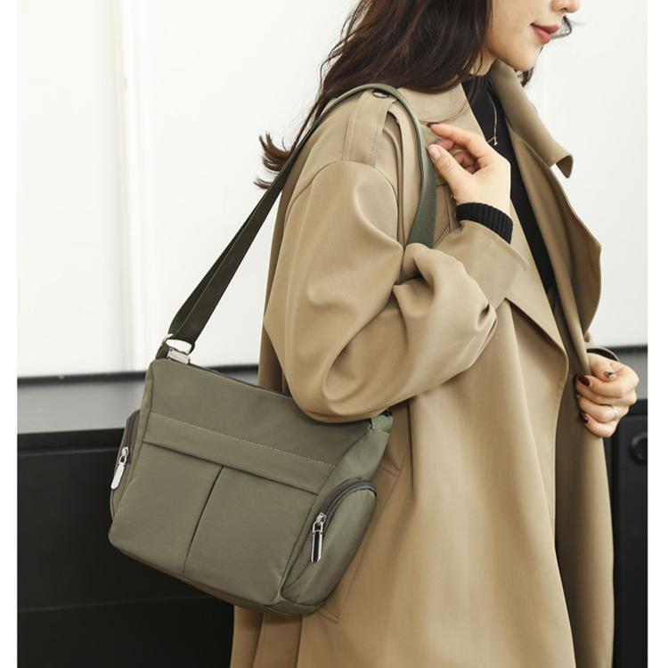 Single Shoulder Bag Women's Bag Trend All Simple Fashion Korean Version Large Capacity Hand Diagonal Nylon Bag