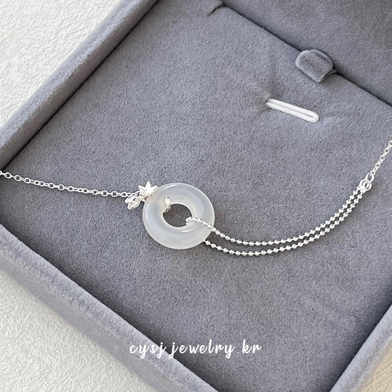 Cui Yan S925 Sterling Silver Chinese Chalcedony Tulip Clavicle Necklace for Women