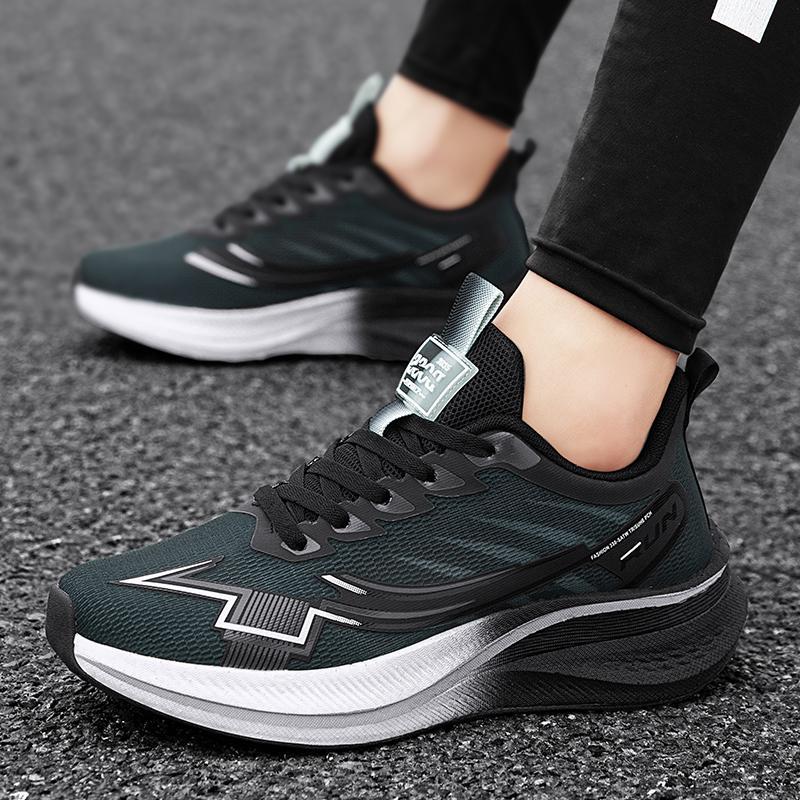 

Carbon board sports and leisure shoes, men s shoes, breathable mesh shoes, running shoes 45 чёрный