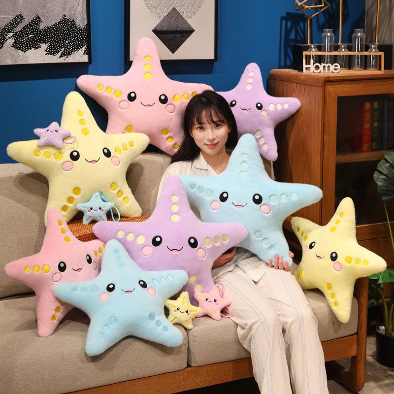 Kolorowa pluszowa lalka-poduszka w kształcie rozgwiazdy – wisiorek z pięcioramienną gwiazdą i rekwizyt do zdjęć