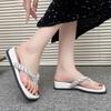 Fashion New Summer 2025 Rhinestone Thick-soled Flip-flops for Women, Fashionable Flip-flops with Toe Clippers for Summer Wear