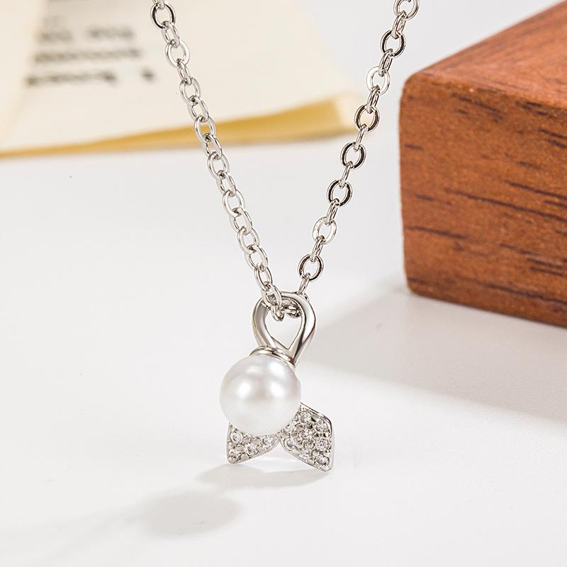 Ladies Crystal Mermaid Pearl Pendant Necklace Jewelry