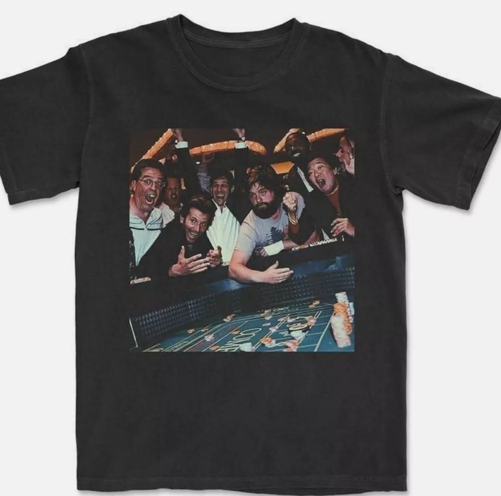 Vintage The Hangover Playing Poker T-Shirt, Funny The Hangover Movie Unisex T-Shirt XXXL