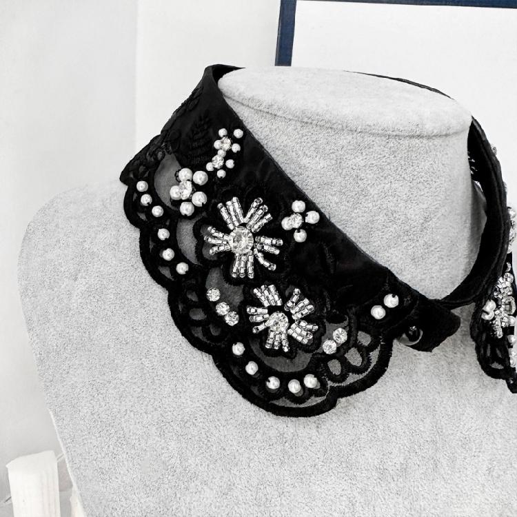 Eleganter Wiederverwendbarer Falscher Kragen Verziert mit Künstlichen Perlen Design Freundliches Polyester Business Meeting Kragen-Enhancer