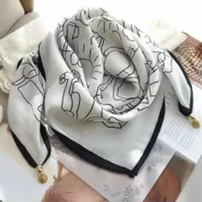 Warm Square Scarf Magnetic Buckle Triangular Silk Scarf Cotton Scarf Women's Spring Autumn and Winter Fashion Scarf