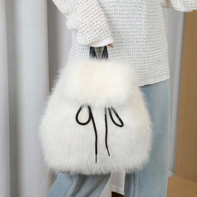 Damen Flauschiger Rucksack Lässig Niedlich Flauschiger Tagesrucksack Kordelzugverschluss Weicher Mädchen Flauschiger Rucksack für Straßenreisen Pendeln Tägliche Besorgungen