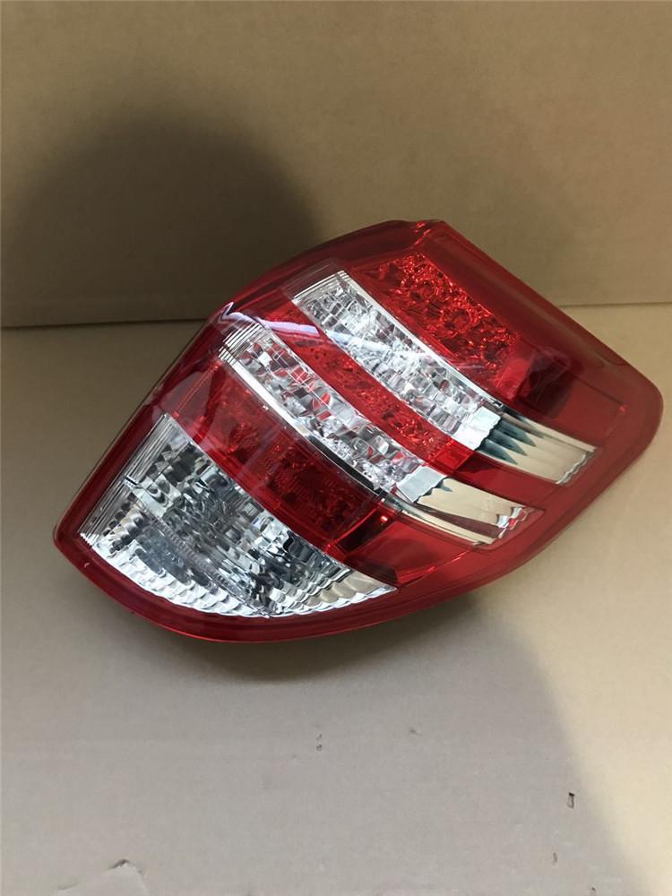 

Toyota RAV4 Rear Taillight Assembly (2009-2013) - Brake & Trunk Light Premium, Passenger s Side