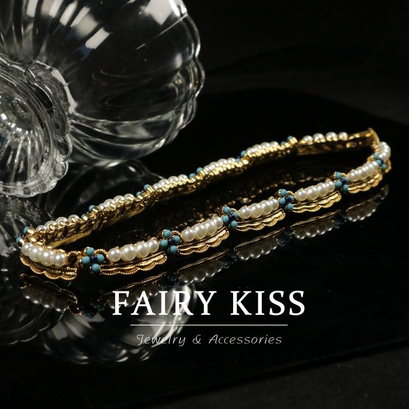 Stylish Round Inlaid Turquoise Imitation Pearl Stud Earrings Exquisite Alloy Short Necklace Women's Versatile Exquisite Set