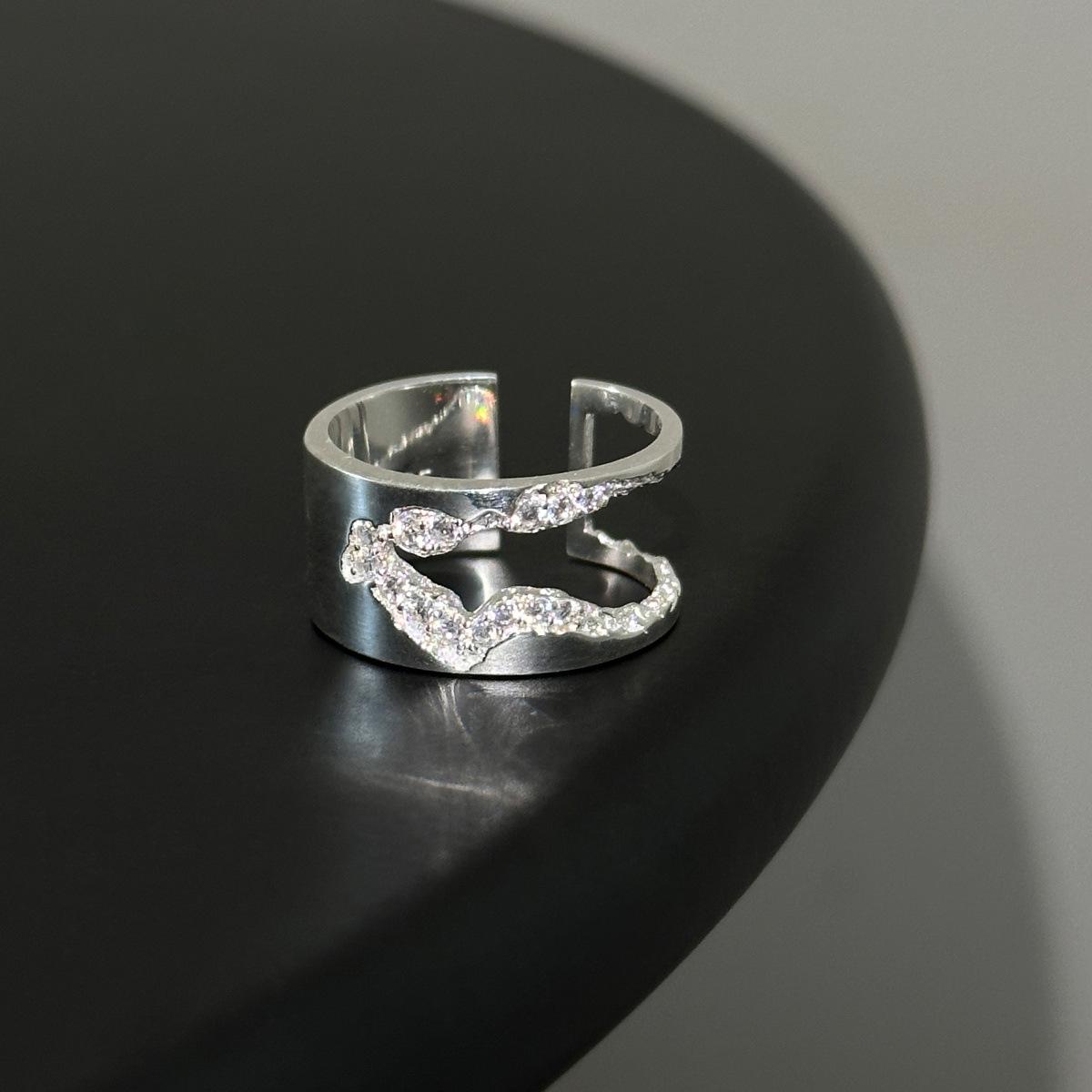 

Кольцо Lava Flow из стерлингового серебра 925 пробы с индивидуальным дизайном для женщин, высокочувствительное кольцо с неровными насечками от Cold Wind opening adjustable