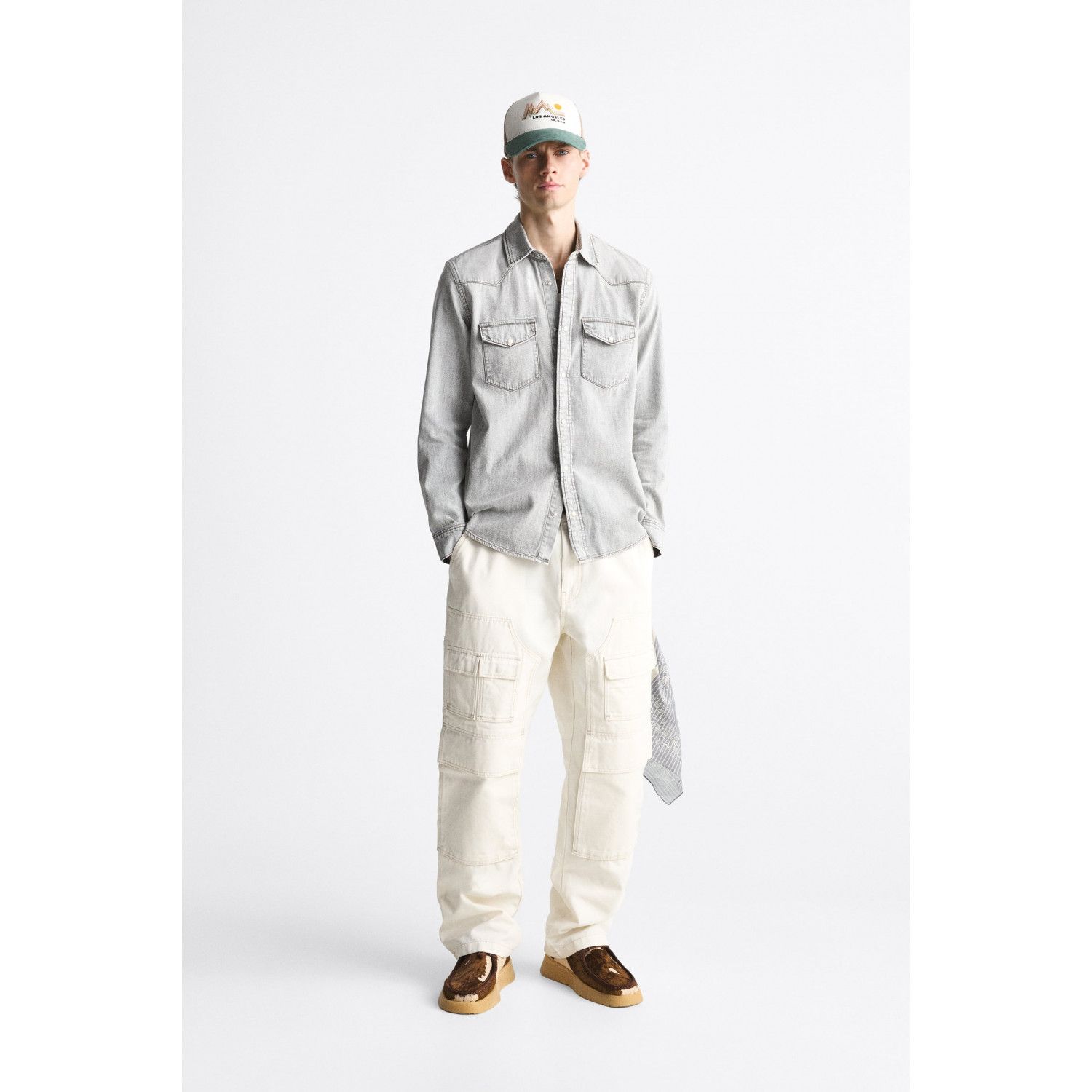 

DENIM SHIRT WITH POCKETS