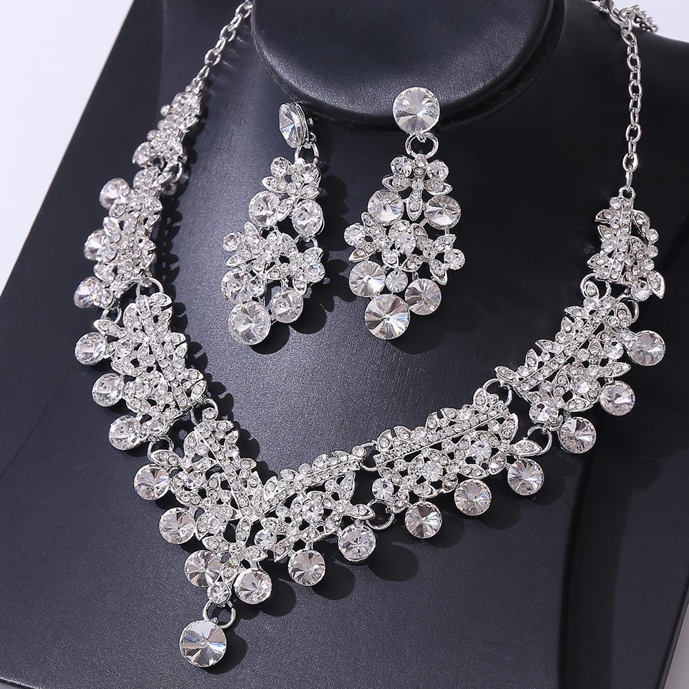 Elegant Bridal Jewelry Set: Clavicle Necklace & Earrings for Wedding or Party
