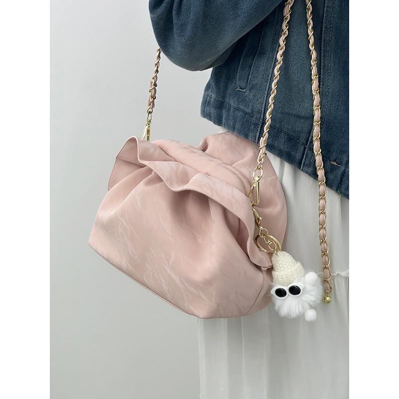 Французская нишевая облачная плиссированная сумка-мессенджер на плечо с цепочкой-клипсой, женская, новая 2025, высококлассная сумка в иностранном стиле