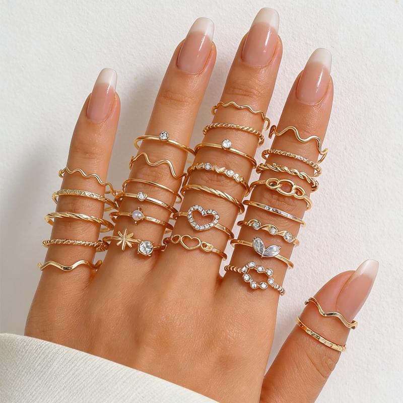 28 PCS Alloy Stackable Ring Set Shiny Rhinestone Heart Star Design Trendy Jewelry for Women Daily Wear Party Gift