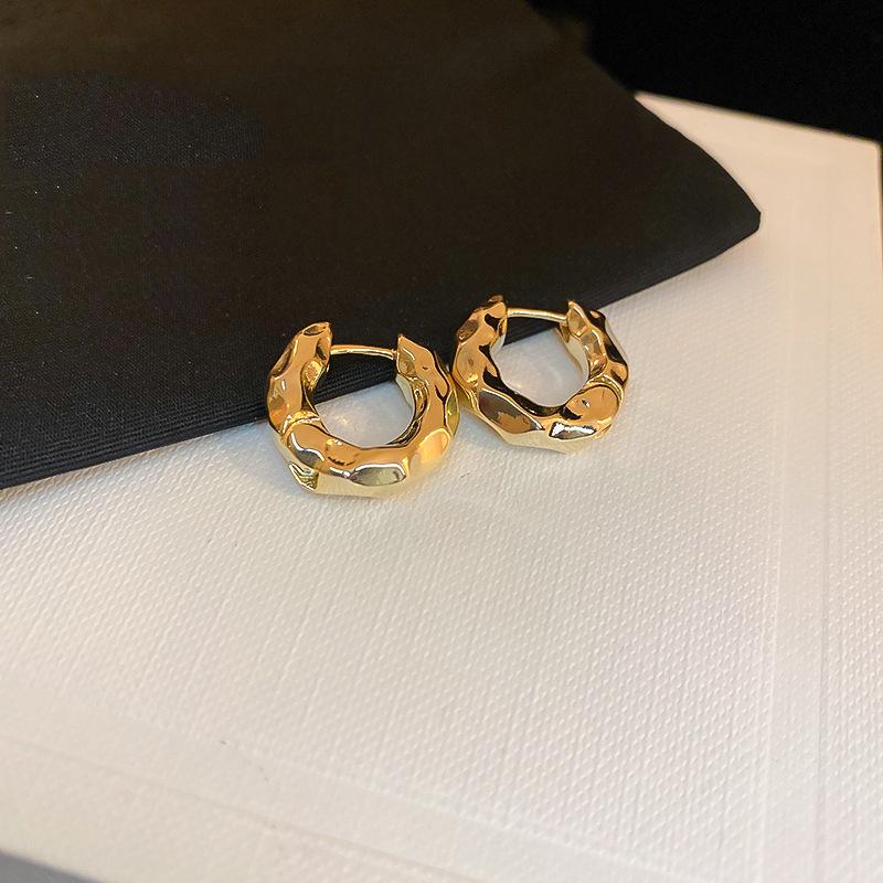 High-End European & American Metal Water Drop Ear Clips - No Piercing, Cool Autumn/Winter Style