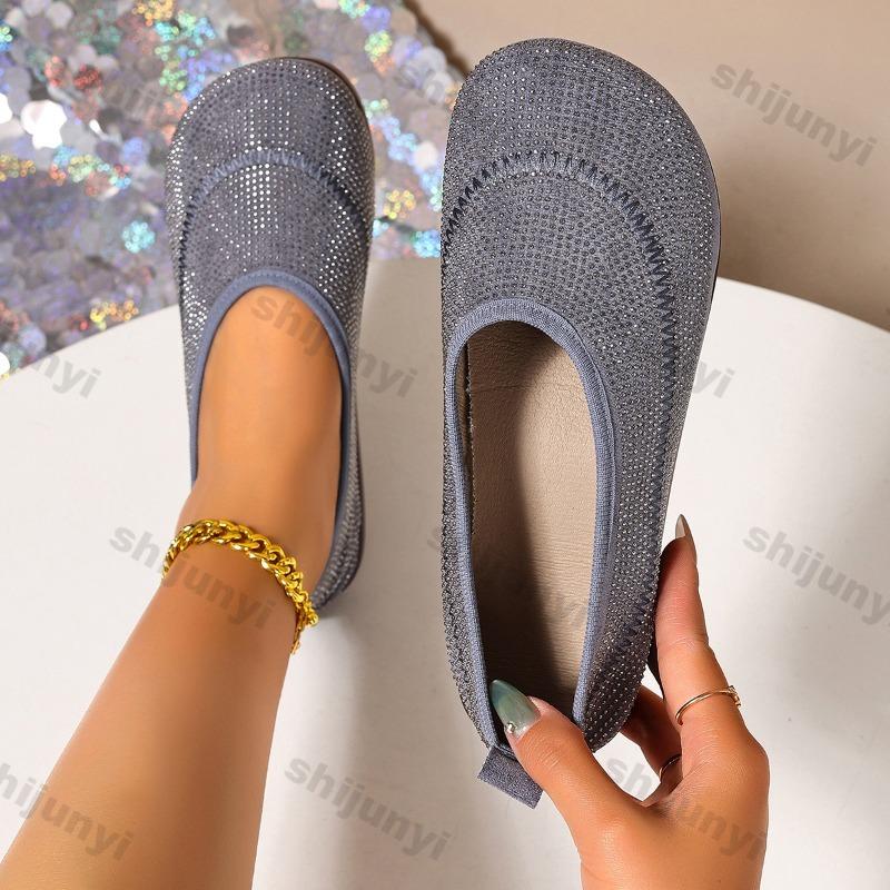 Women's Flats 2025 Summer New Round Toe Vintage Comfortable Slip On Casual Shoes Mesh Breathable Lightweight Sandals