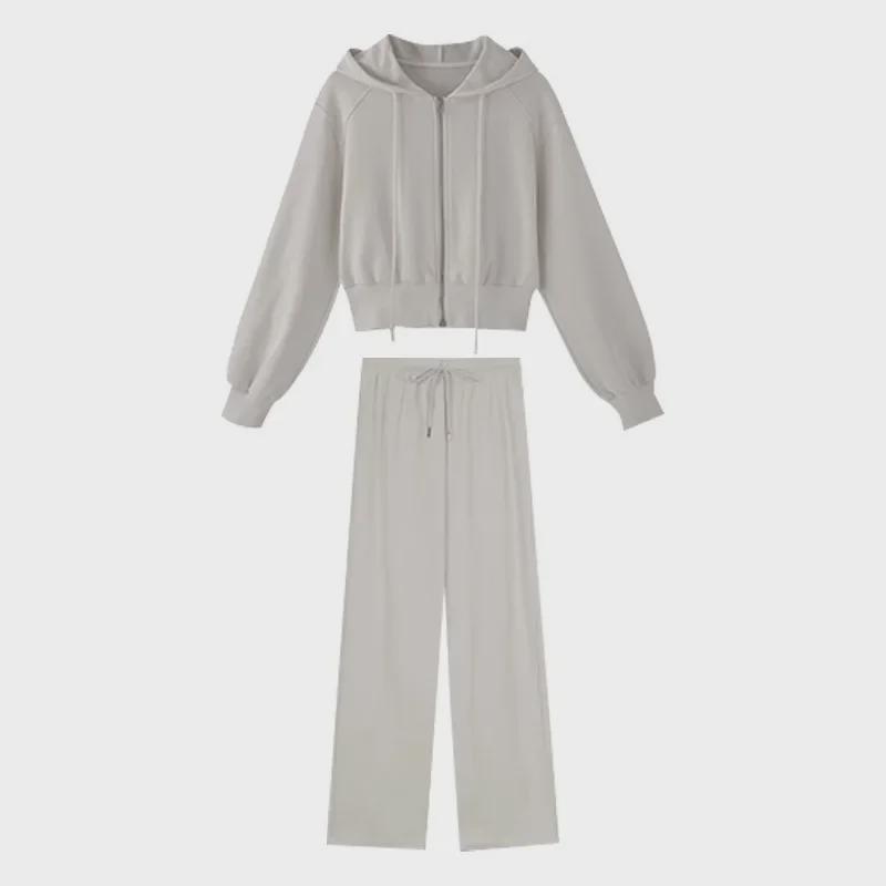 Women's Plus Size Autumn Street-Style Jacket & Sports Two-Piece Set – Age-Reducing, Slimming Fit for Sizes Up to 300 lbs