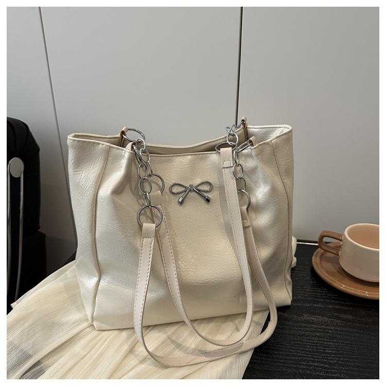 New women's retro casual large capacity fashion trend pendant underarm shoulder tote bag women