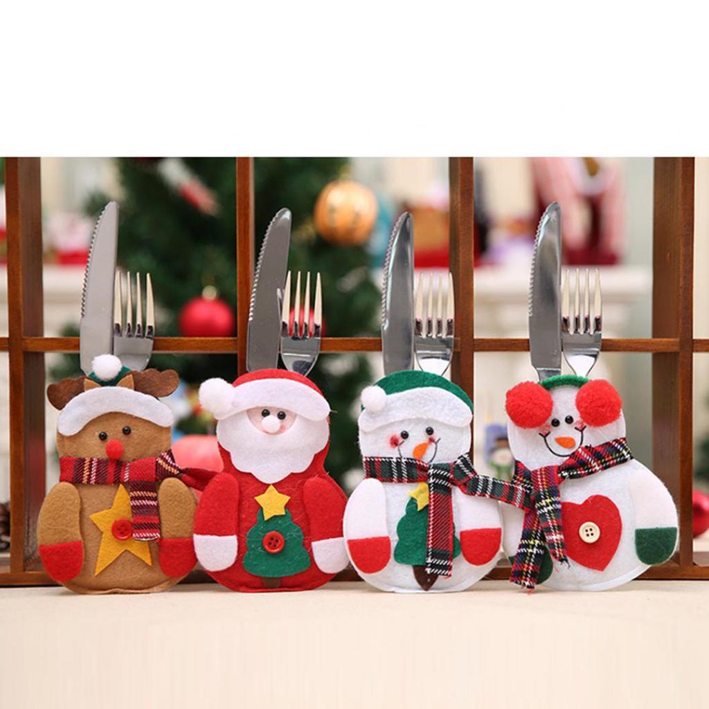 4PCS Christmas Cutlery Holders Silverware Holders Pockets Knifes Forks Tableware Bags Reindeer Xmas Tableware Holder for Christmas Holiday Party Kitchen Supplies