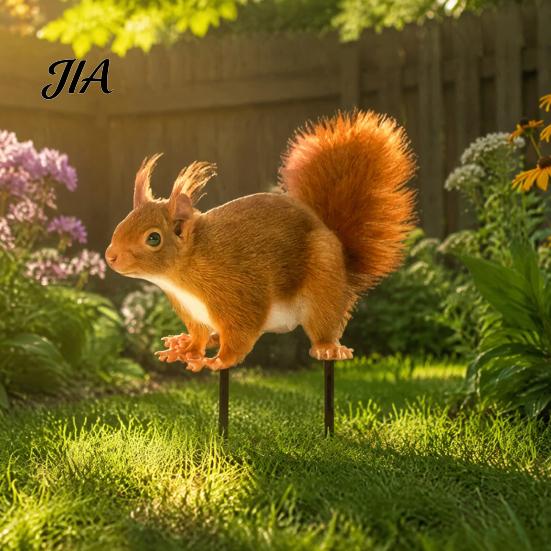 Waterproof Garden Decor for Flower Beds Realistic Squirrel Stake, 2D Flat Acrylic Yard Art Creative Backyard Animal Cute Ornament Outdoor Lawn