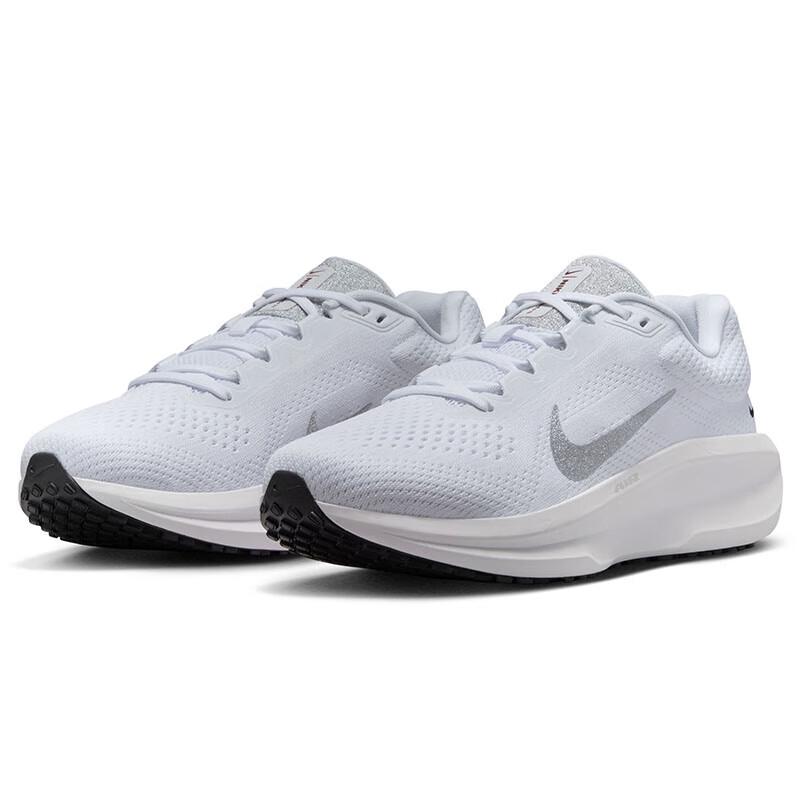 

Nike Women s WINFLO 11 Cushioned Running Shoes 40