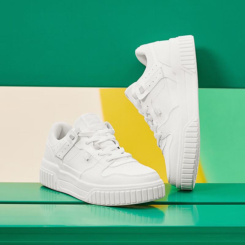 Xtep Women's Warm & Durable Casual Skate Shoes