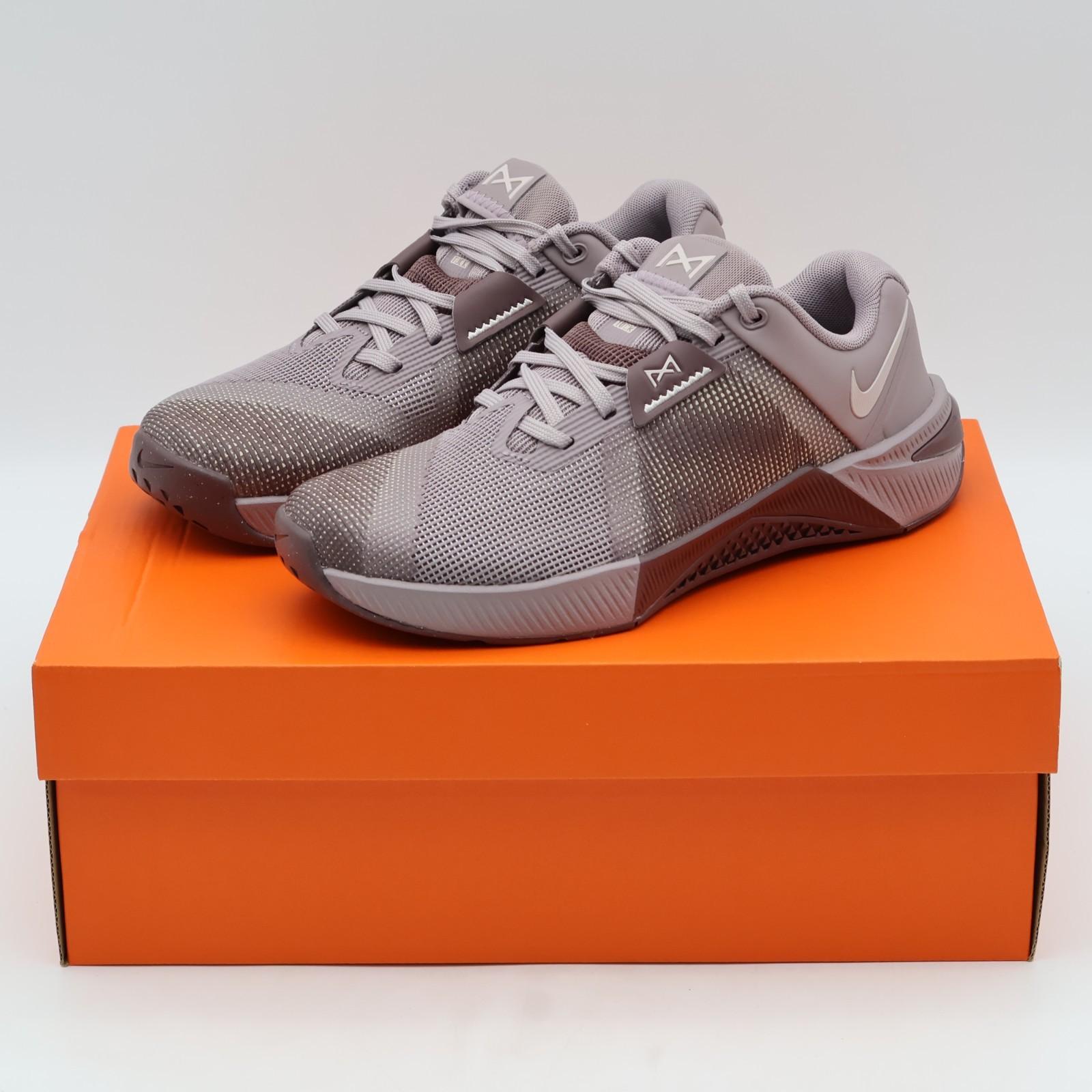 HQ2620-200 Nike Metcon 10 Light Violet