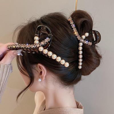High-End Rhinestone Hair Claw: Sparkling Korean-Style Large Hair Clip for Women