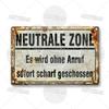 Německá vojenská kovová nástěnná socha z doby studené války|Hraniční slogan, Téma Berlínské zdi/NDR, Cínová deska, Dárek na Halloween a Vánoce, Domácí dekorace