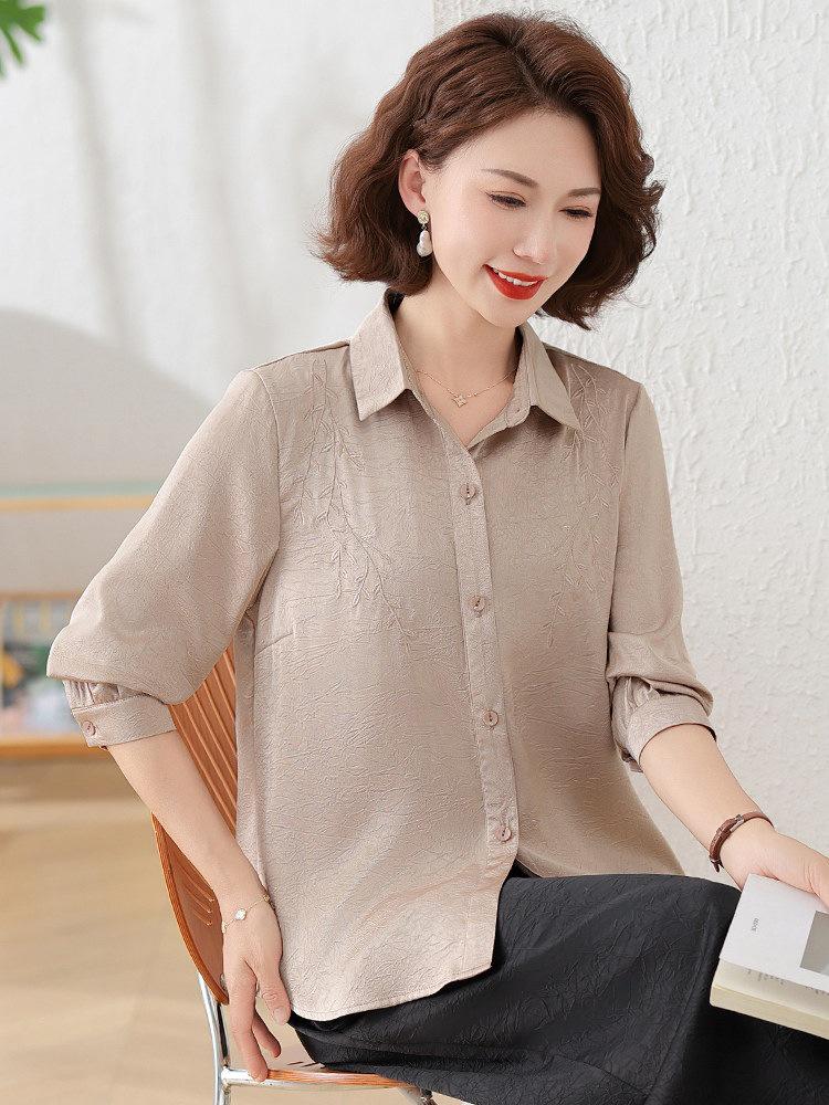 

Mother s Day Stylish Embroidered Summer Top for Middle-Aged Women 3XL for 120-135 jin