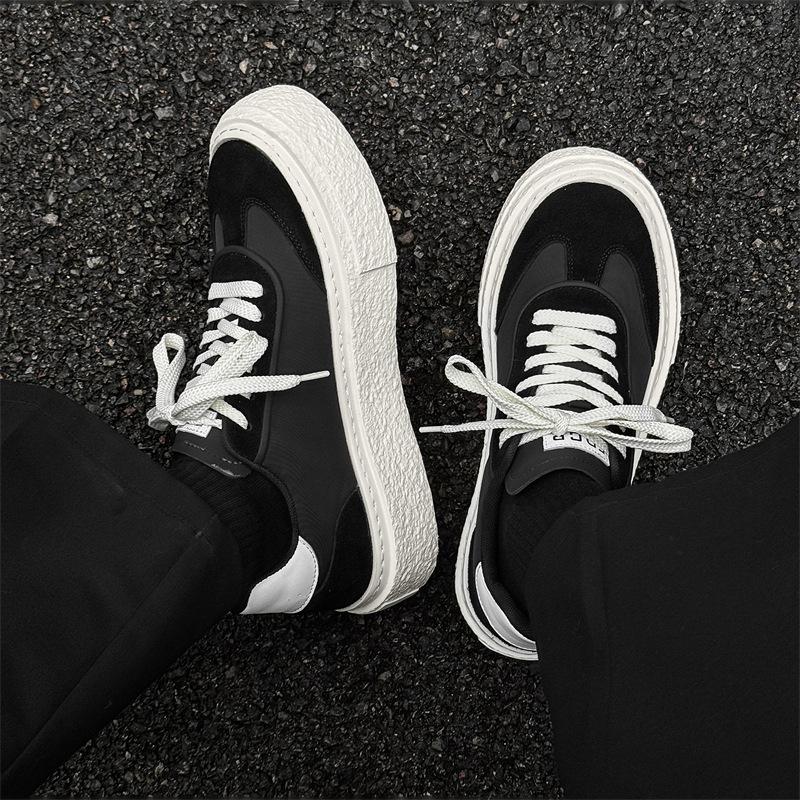 2025 new leisure sports trend versatile white shoes men's Internet celebrity explosion low-top skateboard shoes 23666-J