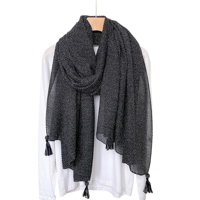 Literarischer Stil Retro High-End Schlichter Einfarbiger Schal Japanischer und Koreanischer Damen Kreative Mode Plissierter Dünner Schal Hängende Fransen