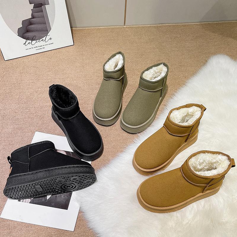 Short snow boots women's winter 2025 new northeast large cotton shoes piled thickened bread shoes cotton boots women's boots