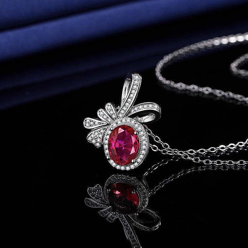 Rose Red Zircon Necklace: Trendy, Versatile, Light Luxury Design