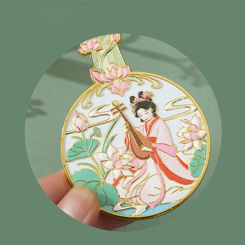 Portable Handheld Makeup Mirror Round Travel Makeup Mirror Exquisite Ancient Style Mirror Travel