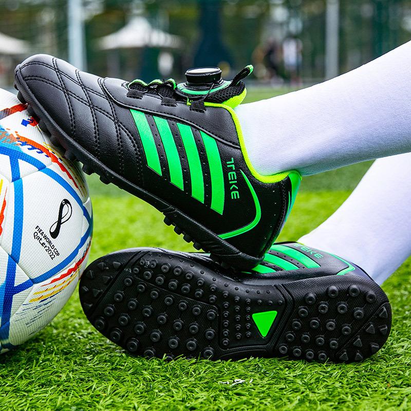 Children's football shoes broken nails rotating buckle leather feet boys and girls students artificial turf anti-skid training shoes