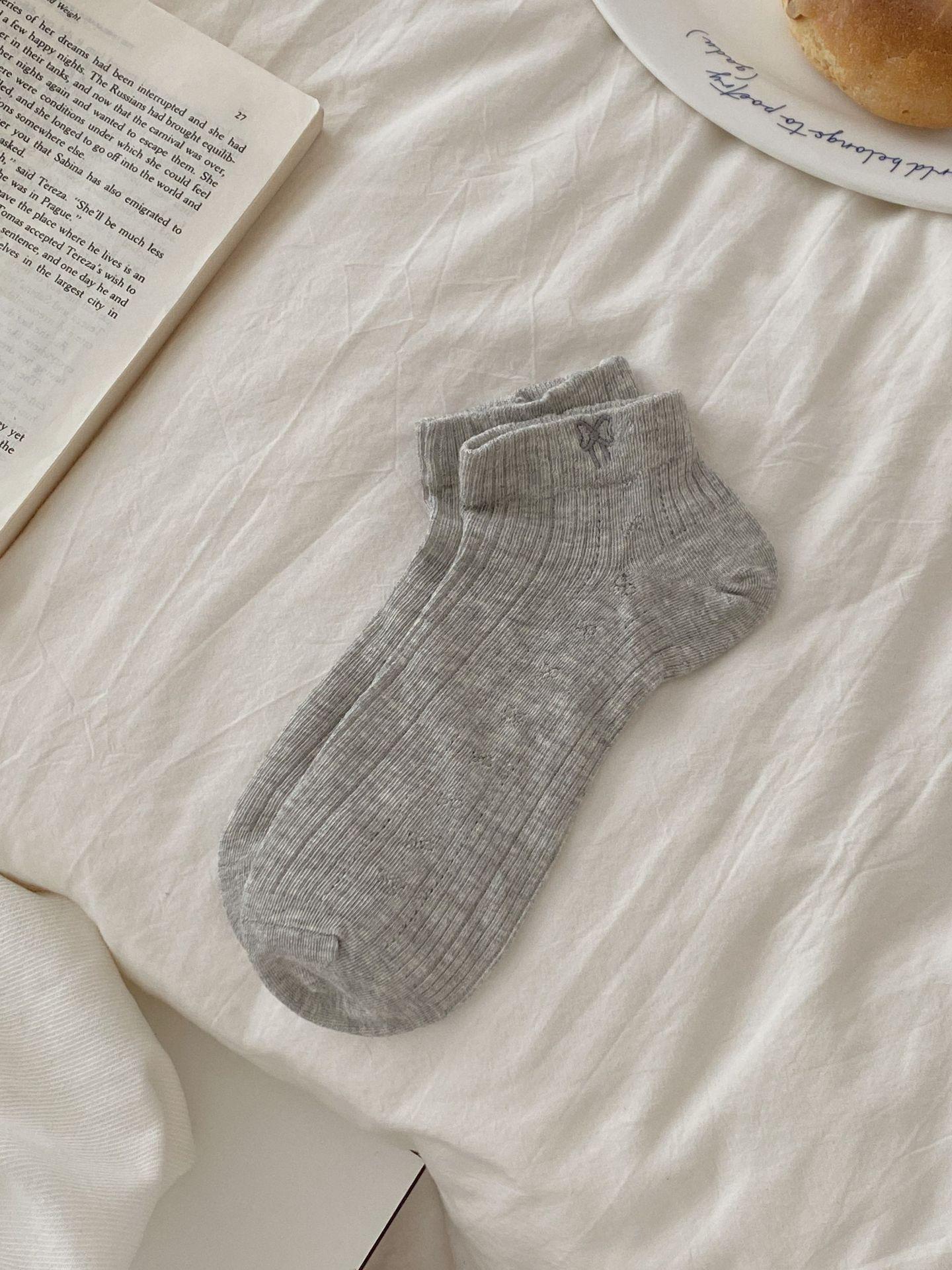 Boneless Solid Color Straight Socks Women S Loose Cotton Stacked Socks Simple And Versatile Mid-Leg Socks One size fits all