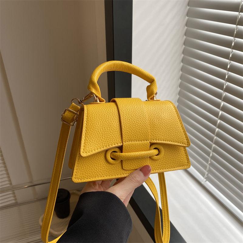 

Portable textured small bag, premium handbag, women s 2025 new mini fashion versatile single shoulder messenger small square bag жовтий