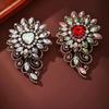 Vintage Flower Brooches For Women Heart Crystal Royal Style Luxury Plants Party Office Brooch Pin Gifts