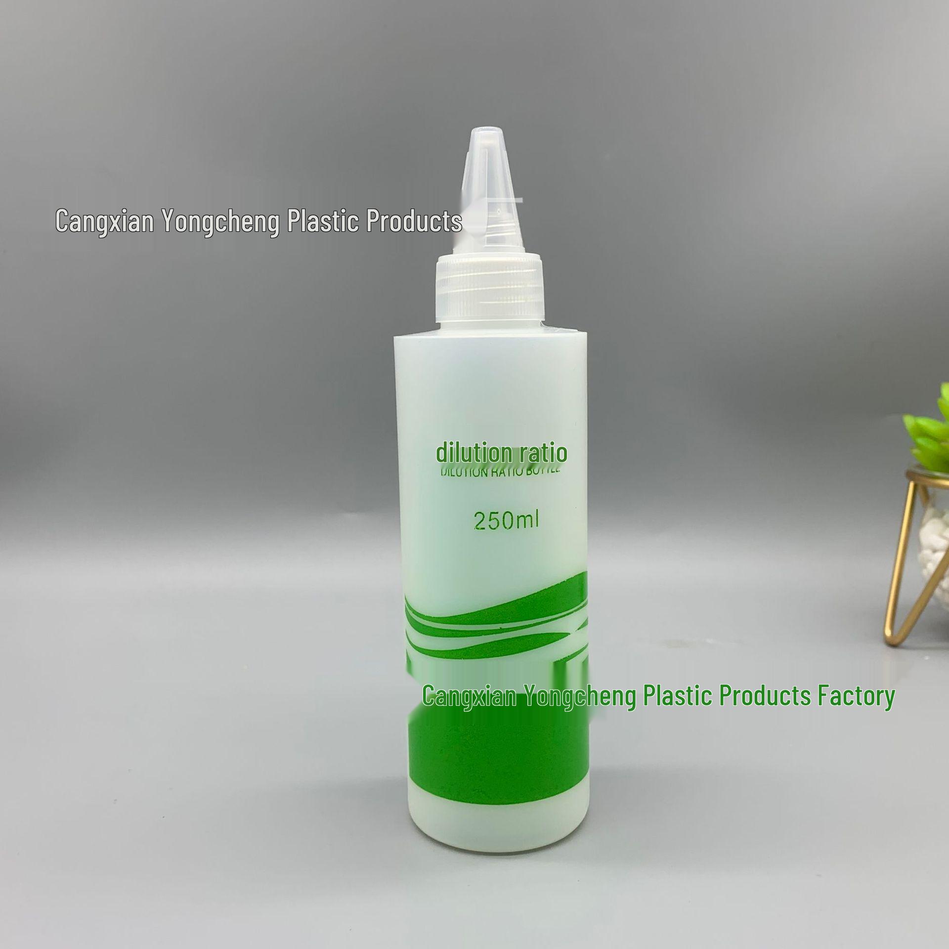 

500 мл бутылка-распылитель с пистолетной рукояткой для разведения средства для мытья посуды