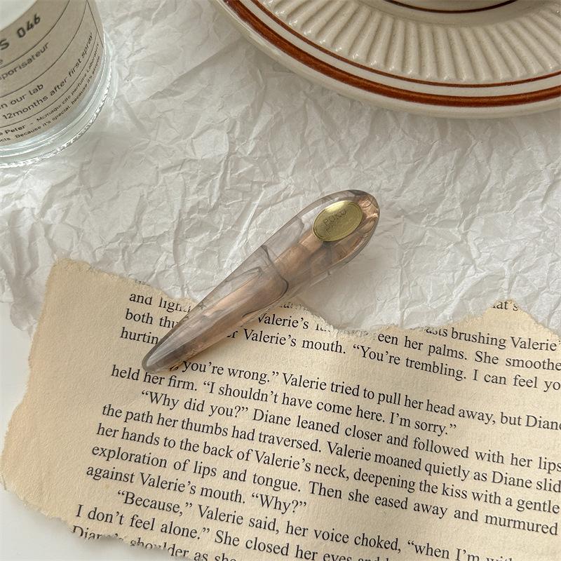 

Модная шпилька 2023 года: Женская заколка-утиный нос для лба, висков и челки - элегантный головной убор