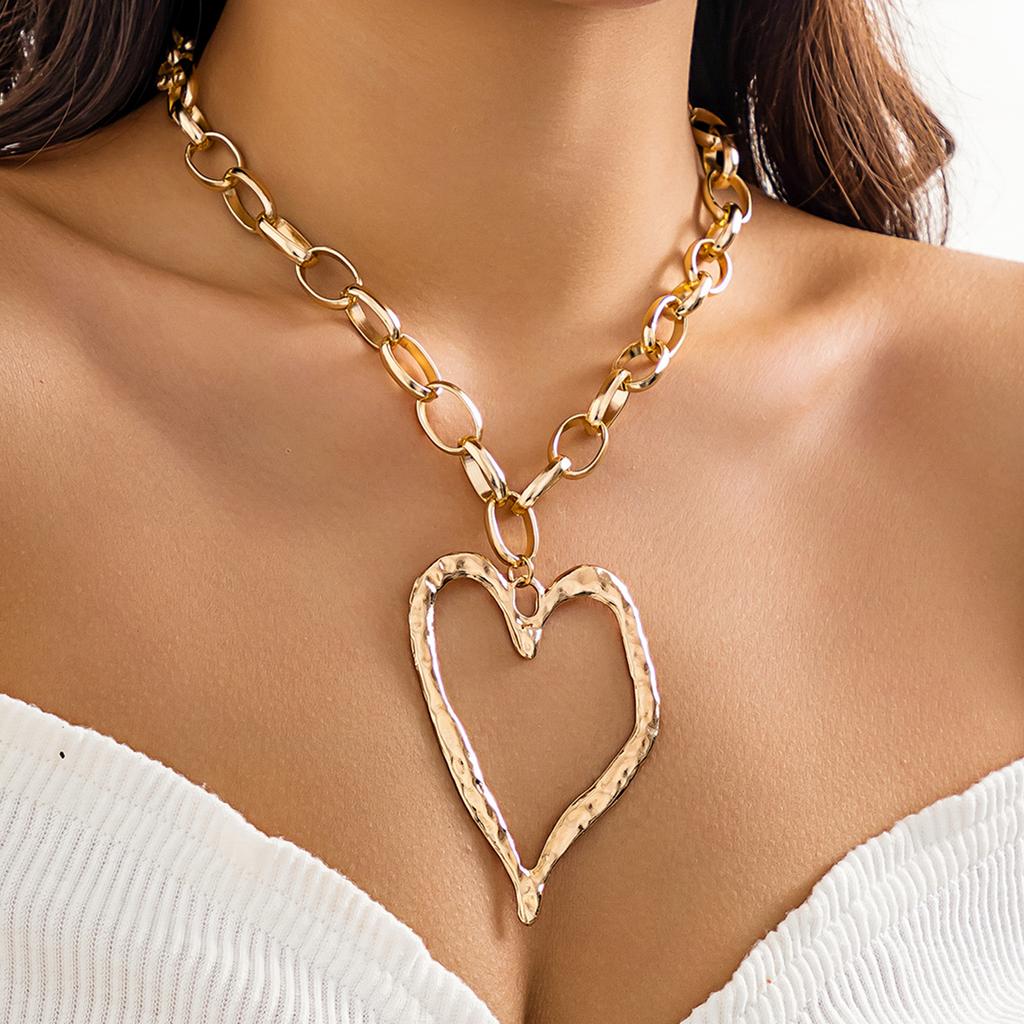 Dicke Ketten mit großem hohlem Herz-Anhänger Halsketten für Damen Trendige übertriebene große Halsaccessoires 2026 Modeschmuck