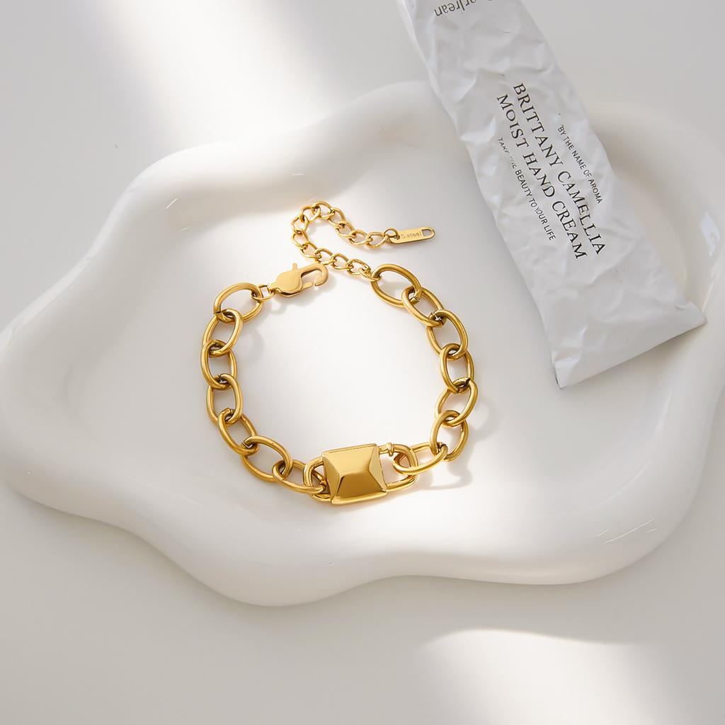 Youthway Classic Lock Bracelet For Women Minimalist Gold Plated Stainless Steel Bracelet Simple Fashion Jewelry Girls Gift