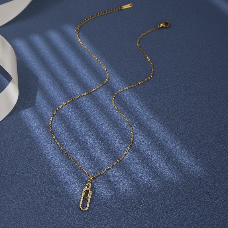 Fashion European American Geometric Paperclip Pendant Inlaid Zircon Necklace For Women